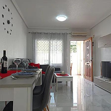 Near The In Torrevieja, Aguas Nuevas * Торрев'єха