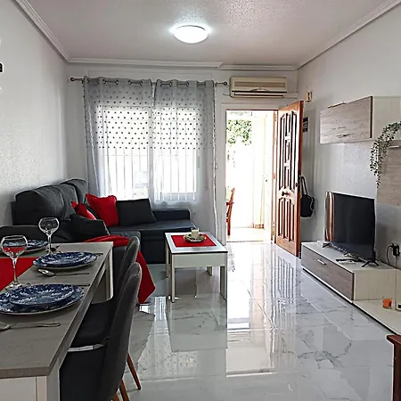 Vakantiehuis Near The In Torrevieja, Aguas Nuevas